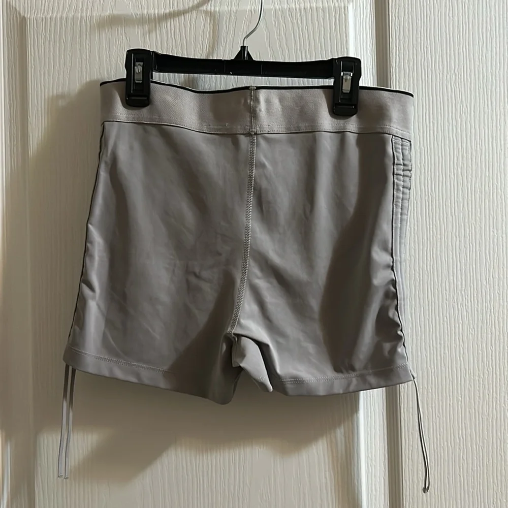 Nike Pro shorts - Picture 2 of 4